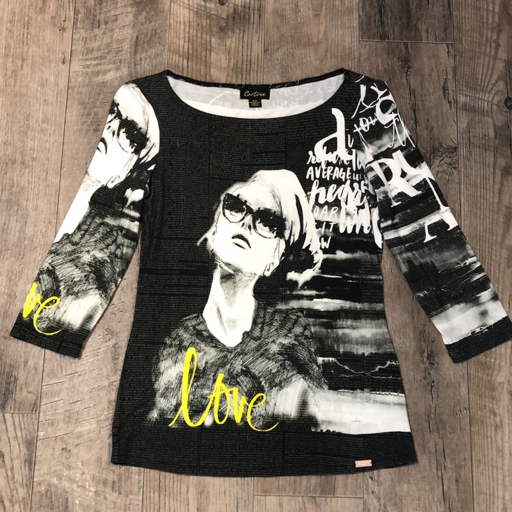 Cartise Graphic Top